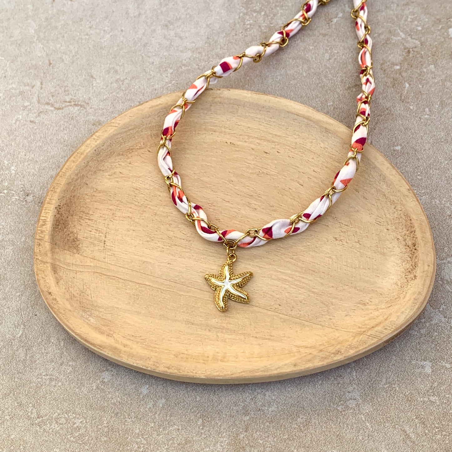 Collier tissu upcyclé et chaine ras de cou